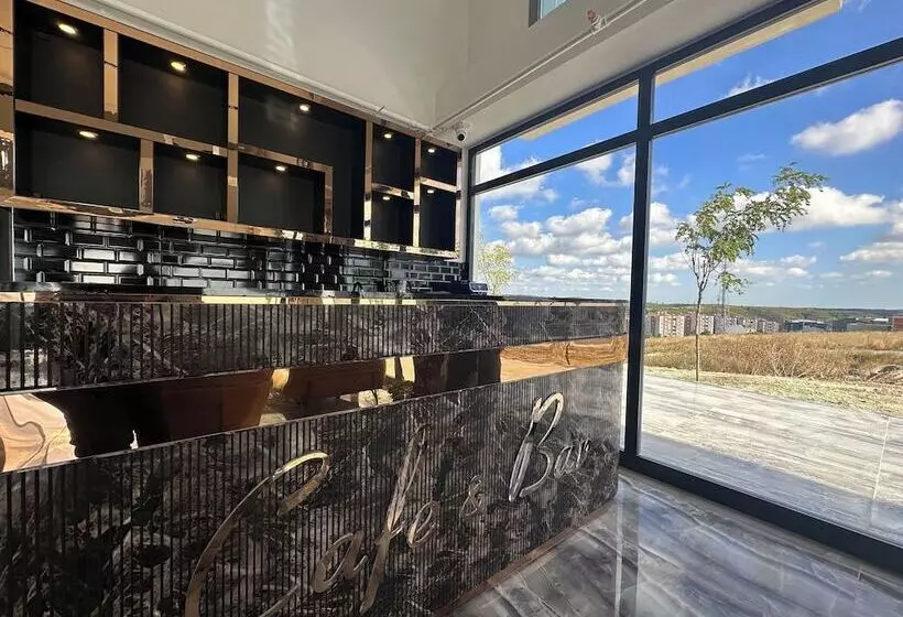 Hotelli The Great Airport