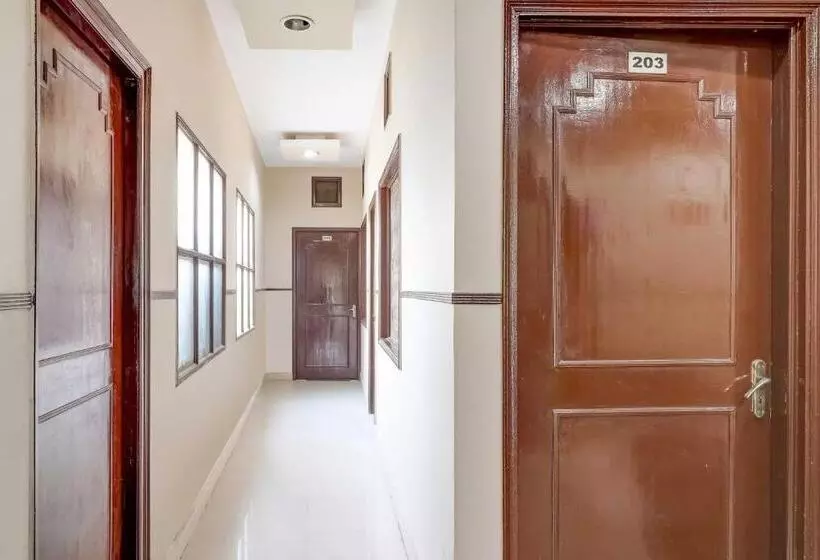 Oyo Hotel City Palace