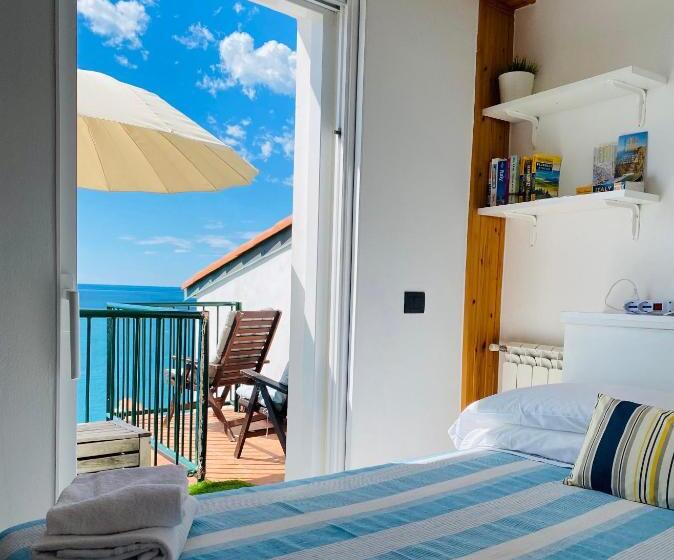 پانسیون La Marina Camera Singola Con Terrazzo Privato Vista Mare