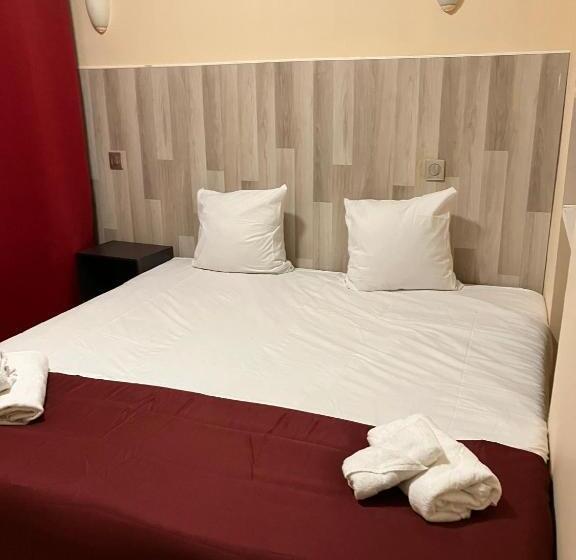 Arcotel Cannes 4 Minutes Du Palais Des Festivals New Management New Team Old Revievv