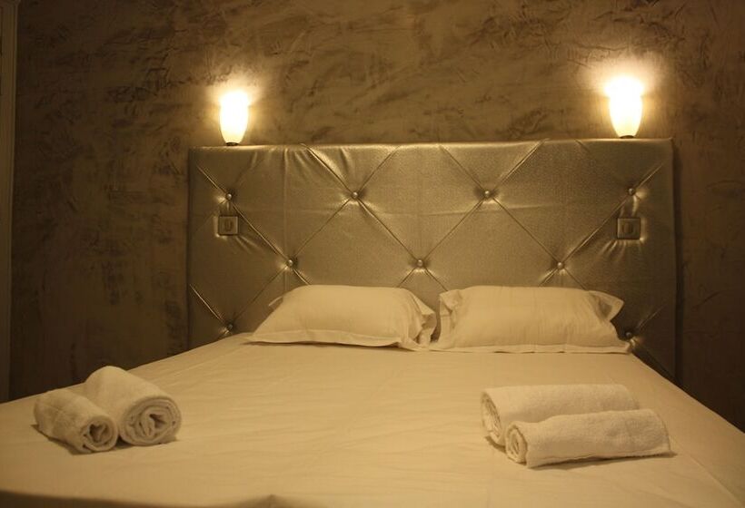 Arcotel Cannes 4 Minutes Du Palais Des Festivals New Management New Team Old Revievv