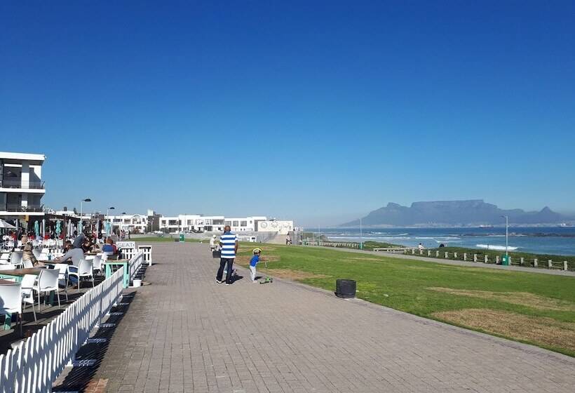 Bed and Breakfast Dolphin Inn Blouberg