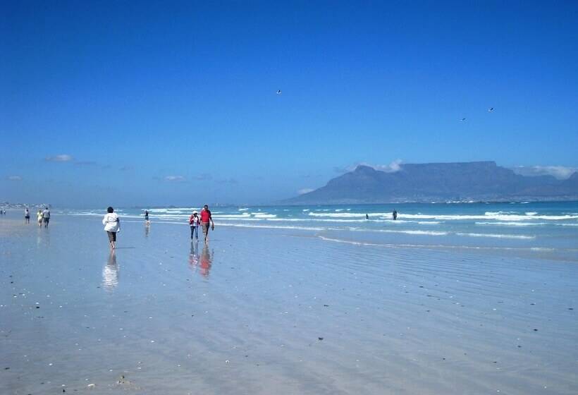 Bed and Breakfast Dolphin Inn Blouberg