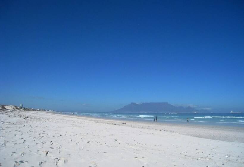 Bed and Breakfast Dolphin Inn Blouberg