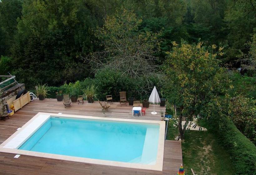 ベッドアンドブレックファースト Chambres D'hôtes La Farga