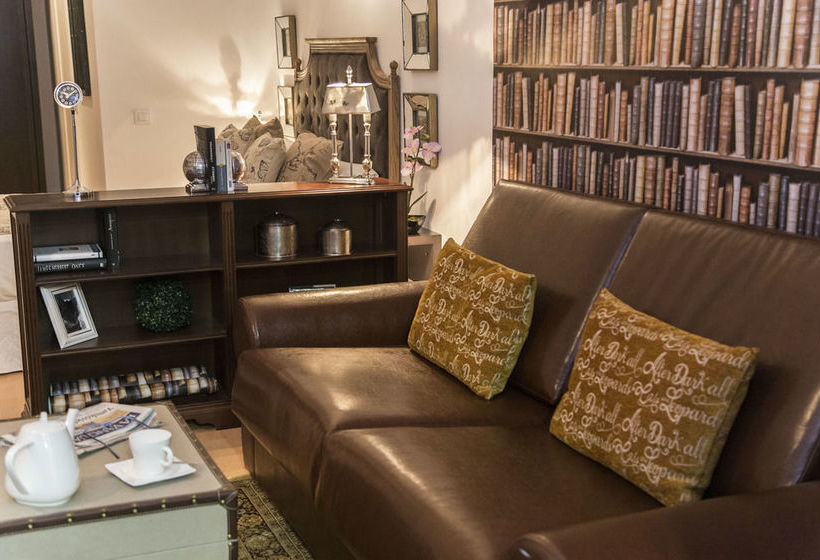 בית מלון כפרי Alcam Books