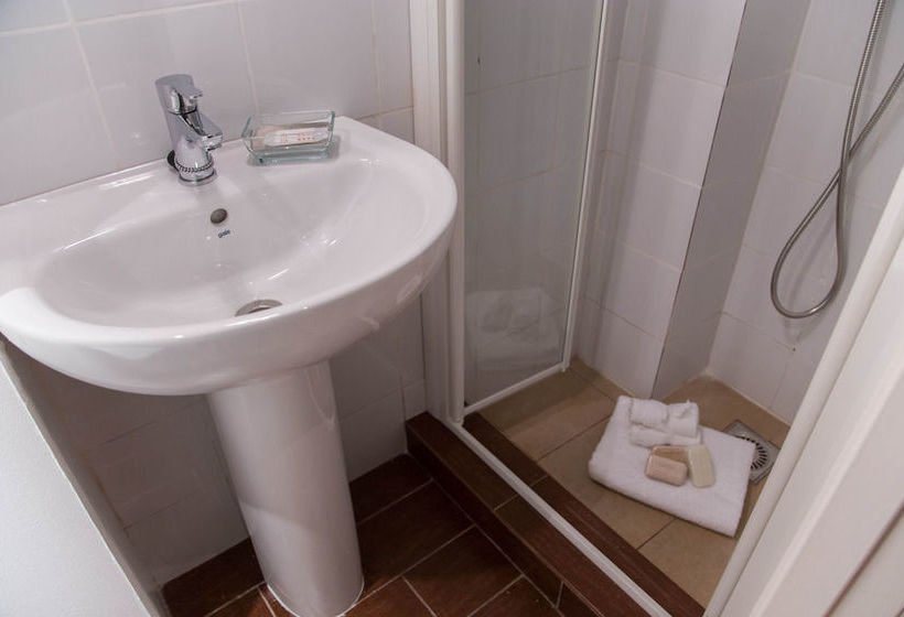 בית מלון כפרי Alcam Books