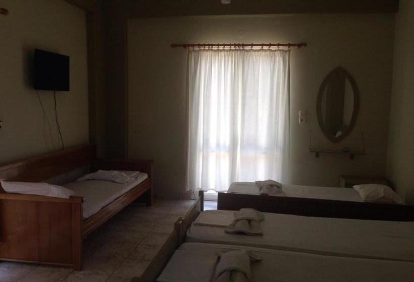 ホテル Aristi Studio Apartments