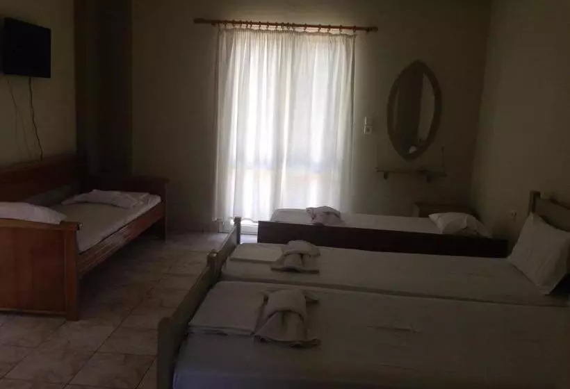 ホテル Aristi Studio Apartments