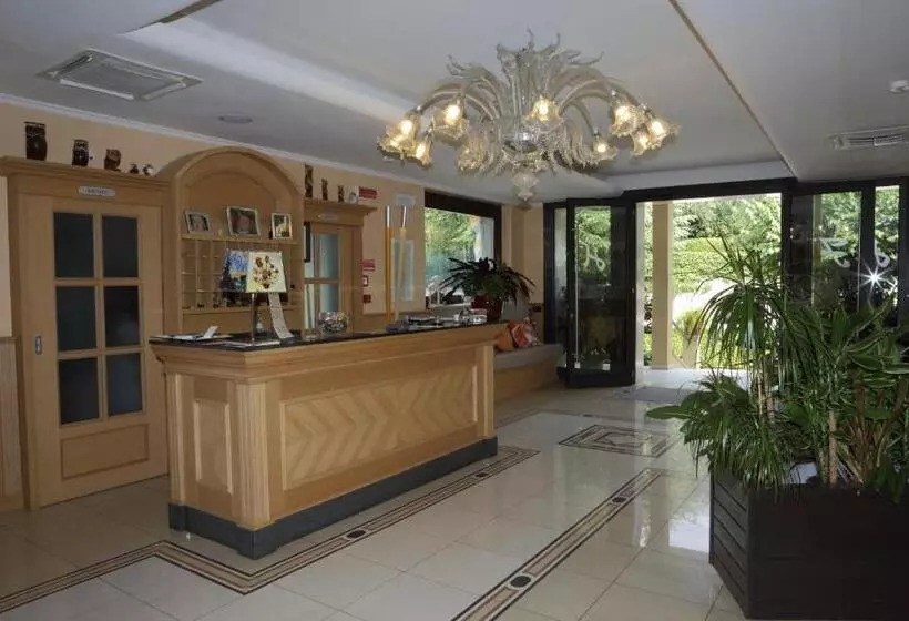 Hotel Fioroni
