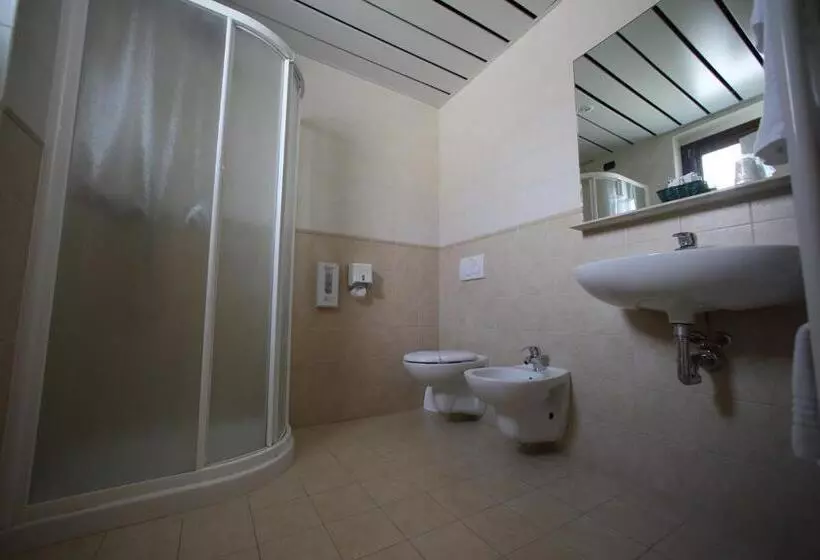 Hotel Fioroni