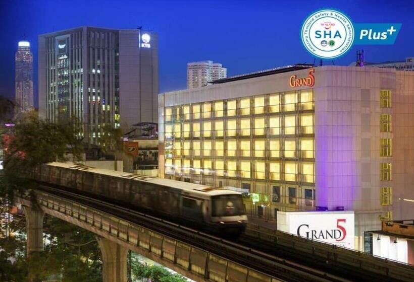 Grand 5 Hotel & Plaza Sukhumvit Bangkok