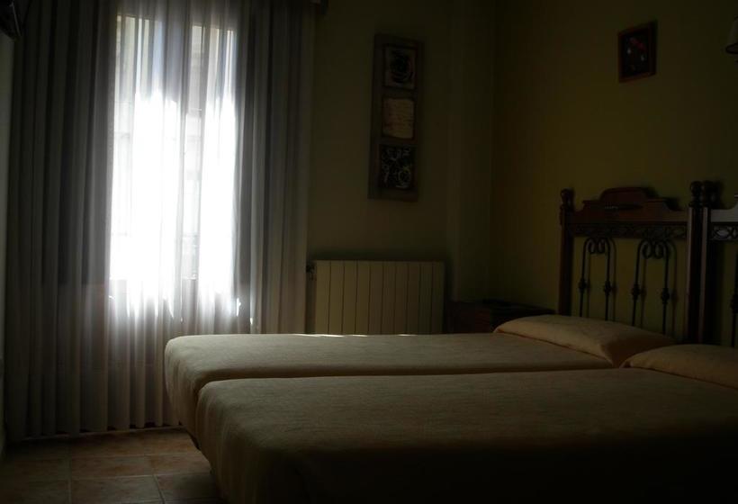 酒店 Hostal Pineda