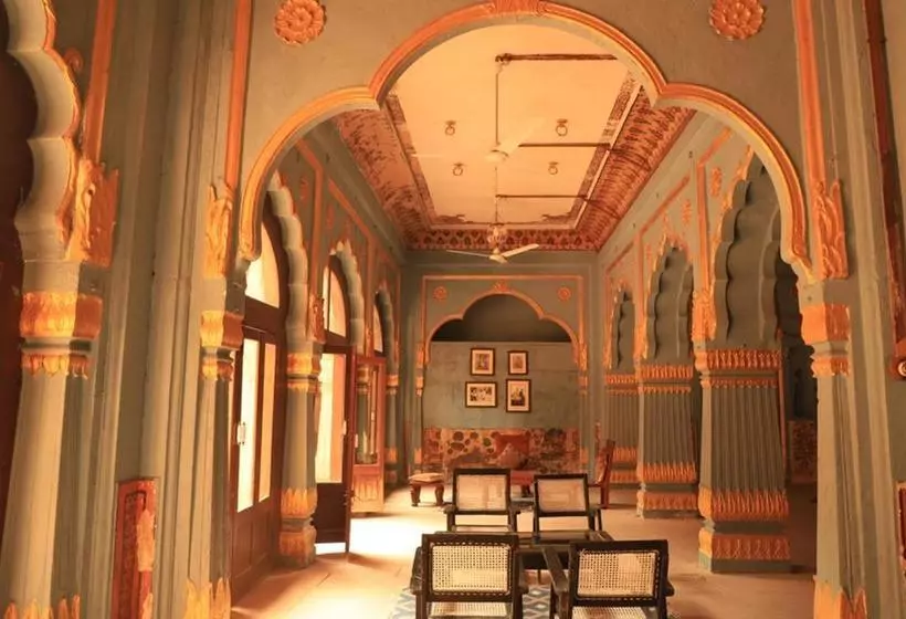 ホテル Mahalkhas Palace