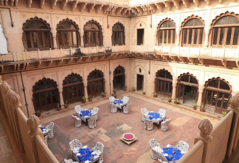 Отель Mahalkhas Palace