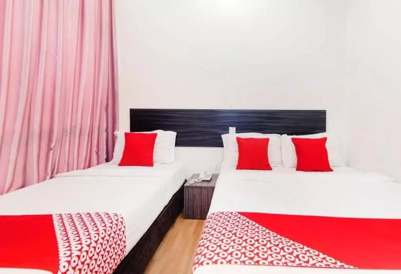 هتل OYO 331 i Boutique 