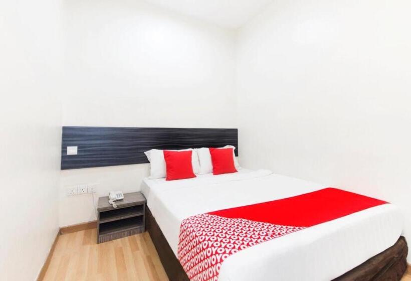 فندق OYO 331 i Boutique 