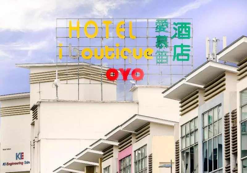 هتل OYO 331 i Boutique 