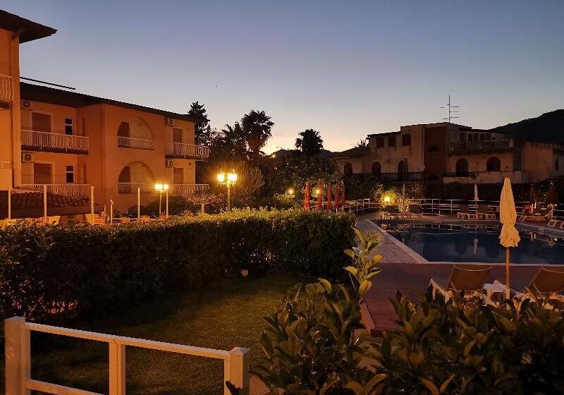 فندق Residence Villa Giardini