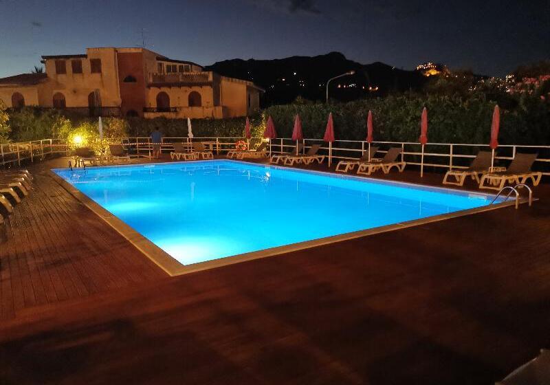 فندق Residence Villa Giardini