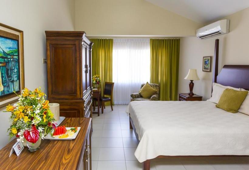 هتل The Liguanea Club