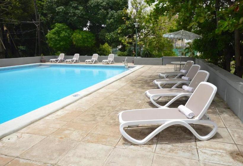 هتل The Liguanea Club