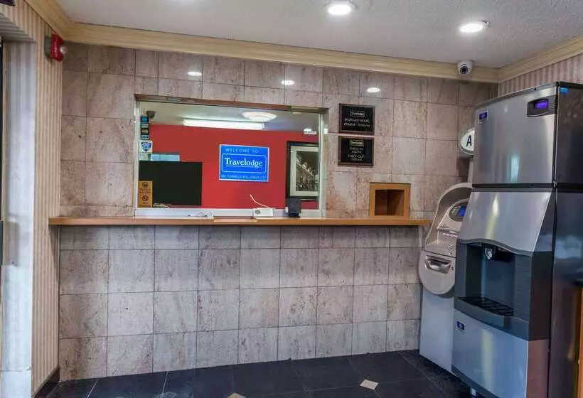 ホテル Travelodge By Wyndham Jersey City
