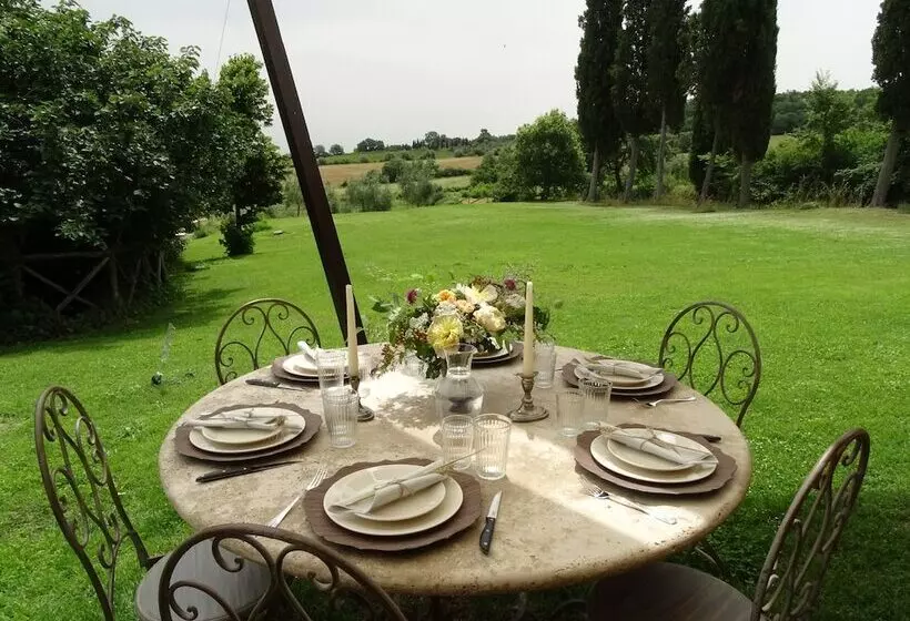 Podere Pievina Delle Corti Dimora Di Campagna