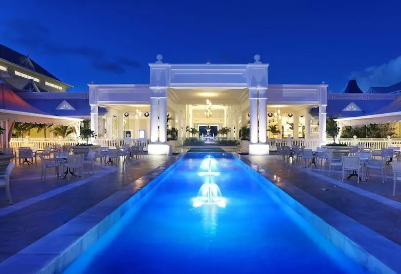 リゾートホテル Bahia Principe Explore Legend - All Inclusive