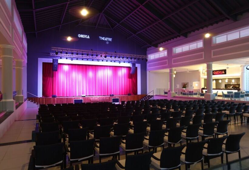 استراحتگاه Bahia Principe Fantasia Punta Cana - All Inclusive