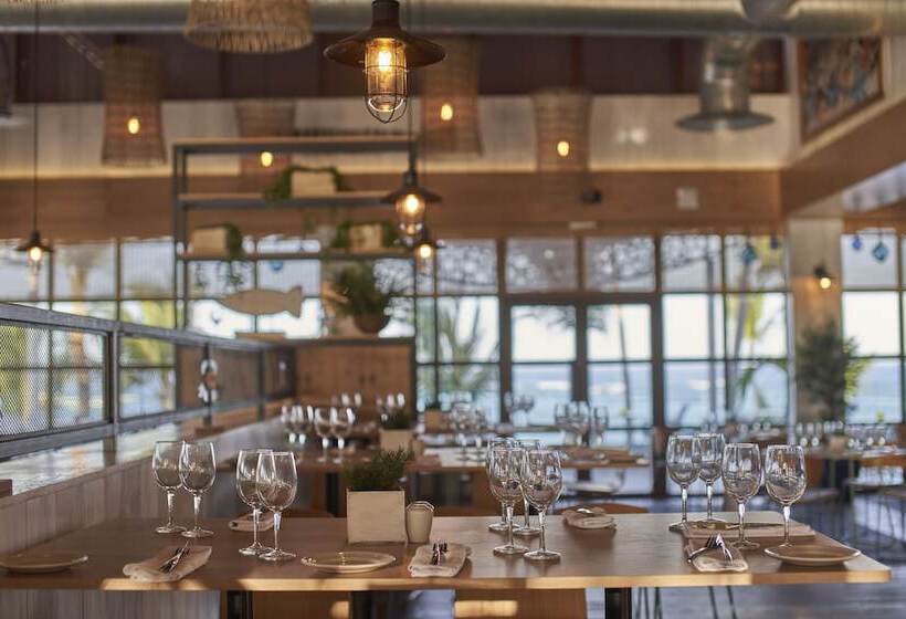 استراحتگاه Bahia Principe Fantasia Punta Cana - All Inclusive