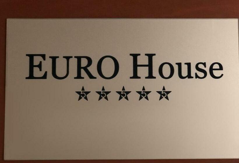هاستل Euro House