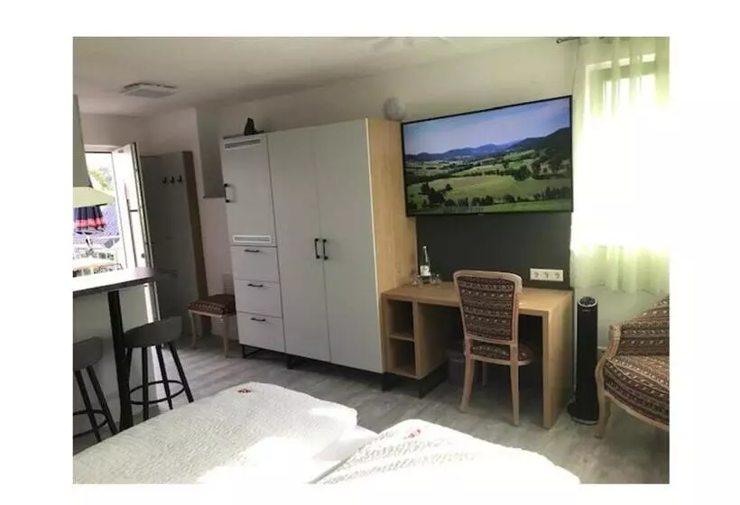 Aamiaismajoitus (B&B) Bodensee Sunshine Zimmer & Apts