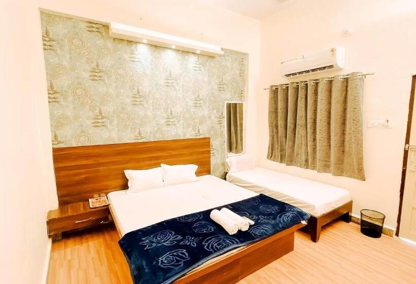 בית מלון כפרי Nirvana Greens