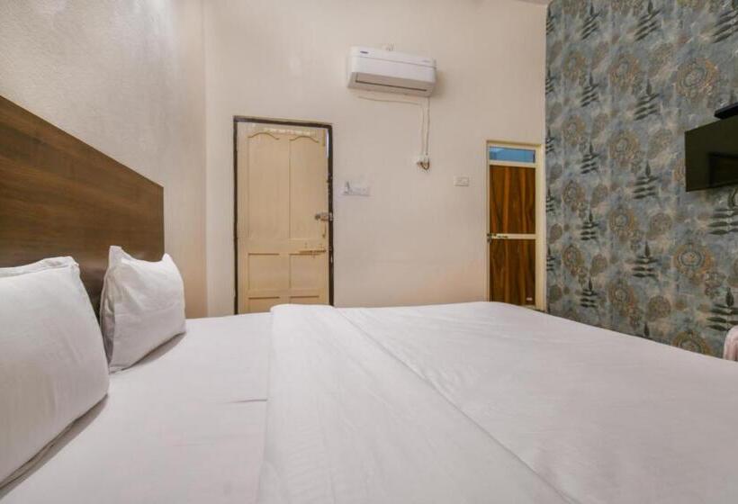 בית מלון כפרי Nirvana Greens