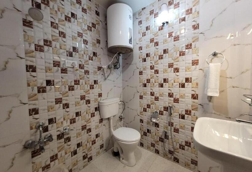 בית מלון כפרי Royal Plaza