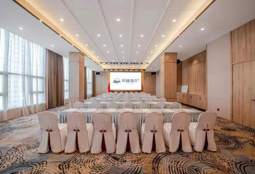 莫林酒店(moning Hotel）