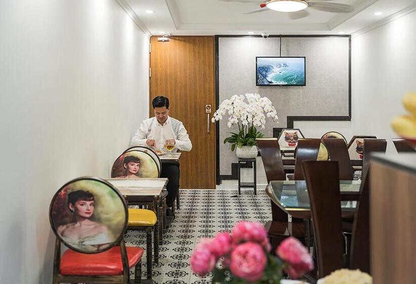 Narcissus 2 Hotel & Apartment