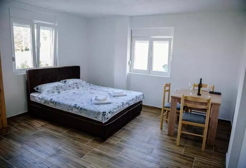 Premium Apartments