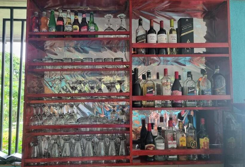 تختخواب و صبحانه Cabina Aventuras Corcovado Gittana Tours