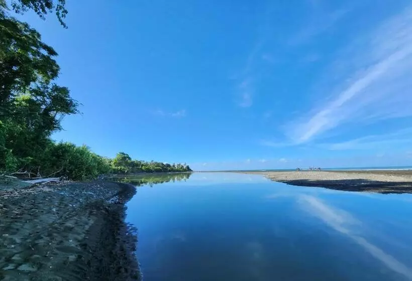 Aamiaismajoitus (B&B) Cabina Aventuras Corcovado Gittana Tours