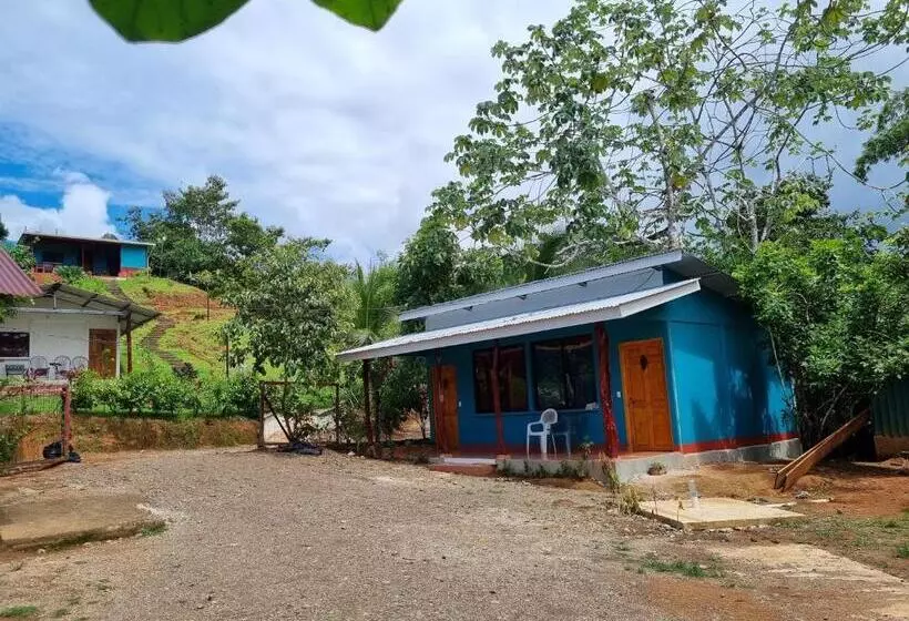 Aamiaismajoitus (B&B) Cabina Aventuras Corcovado Gittana Tours