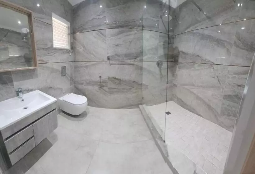 Hotelli Casa De Luxe