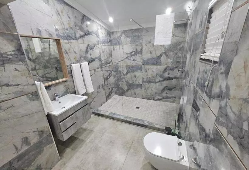 Hotelli Casa De Luxe