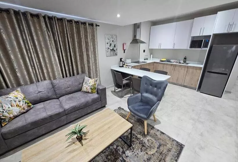 Hotelli Casa De Luxe