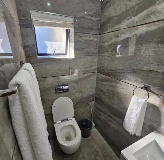 Hotelli Casa De Luxe