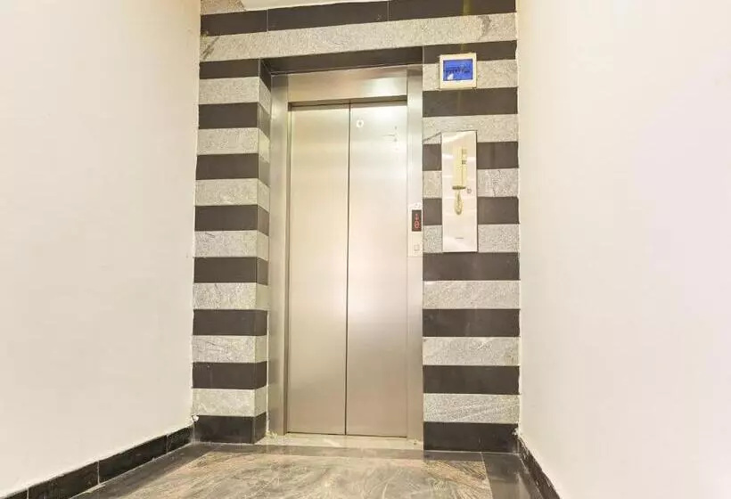 Hotelli Oyo Flagship International Lodge