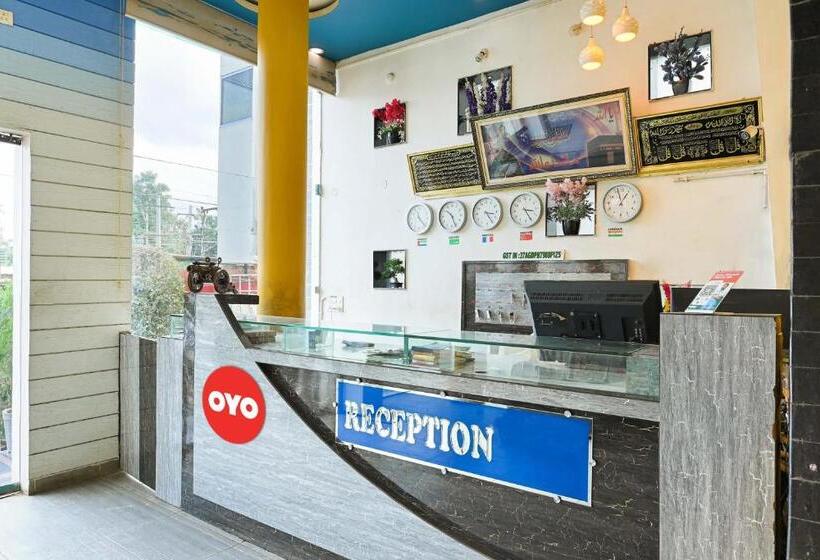 ホテル Oyo Flagship International Lodge