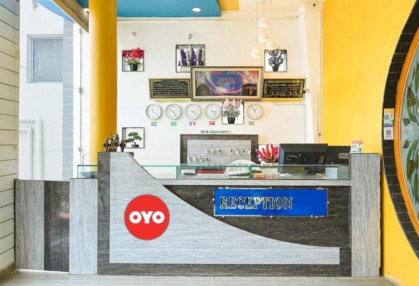 ホテル Oyo Flagship International Lodge