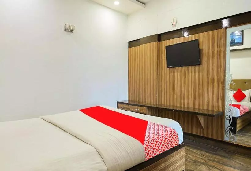 Hotelli Oyo Flagship International Lodge